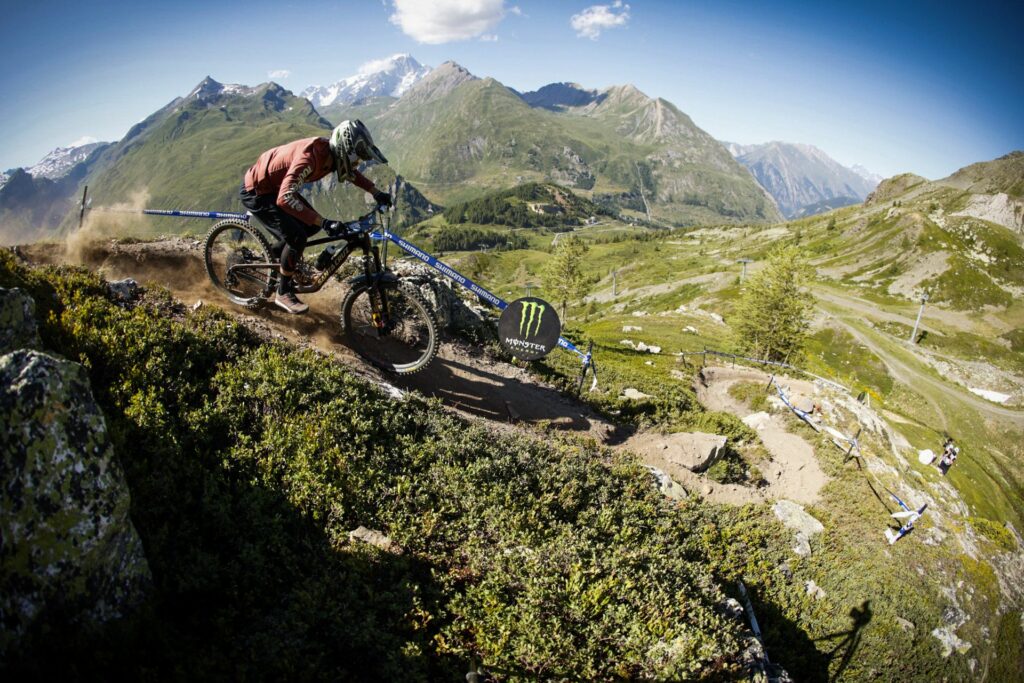 2026 la thuile enduro Whoop UCI
