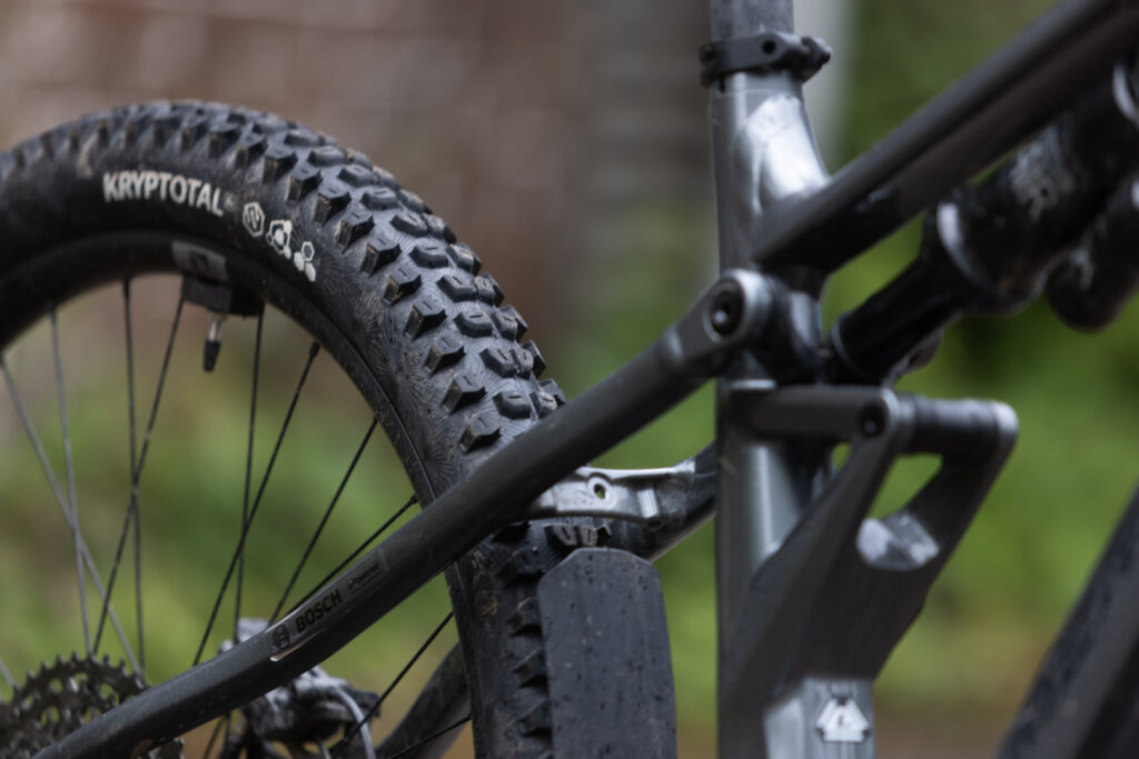 2026-merida-etmo-800-tyre-rear.jpg