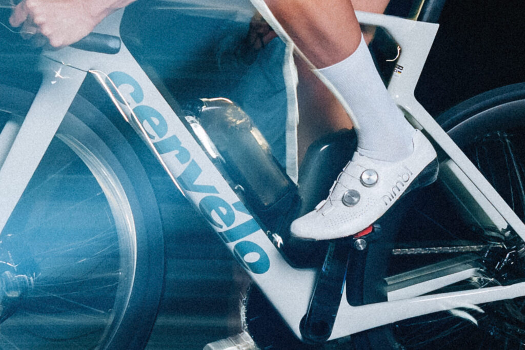2027 Cervelo Soloist bottles
