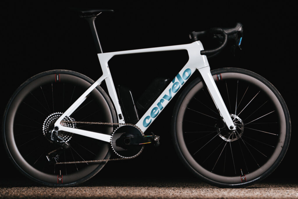 2027 Cervelo Soloist full bike landscape