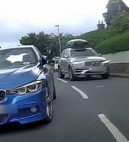 Leeds cyclist fined &pound;1,200 for sqeezing between pasrked car and oncoming driver 2