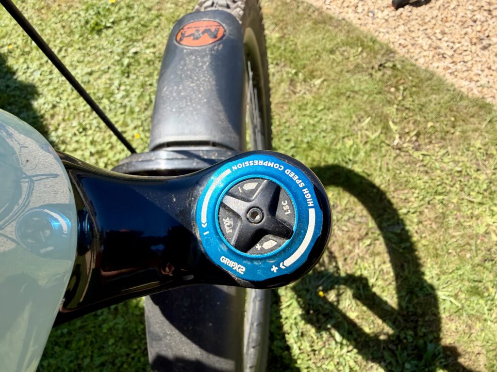 Fox 38 GripX2 Factory compression