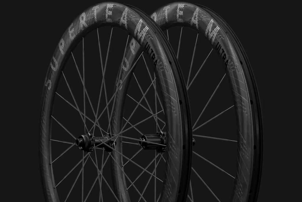 Superteam Shark Fin Rim