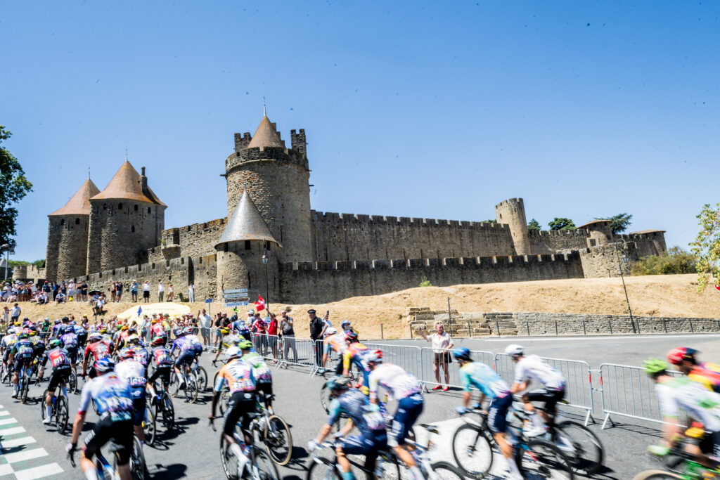 stg04_peloton carcassone01_TDF_2026