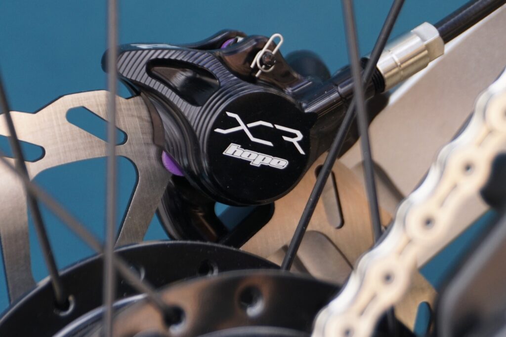 2026 FLIT M2i - Hope hydraulic disc brakes