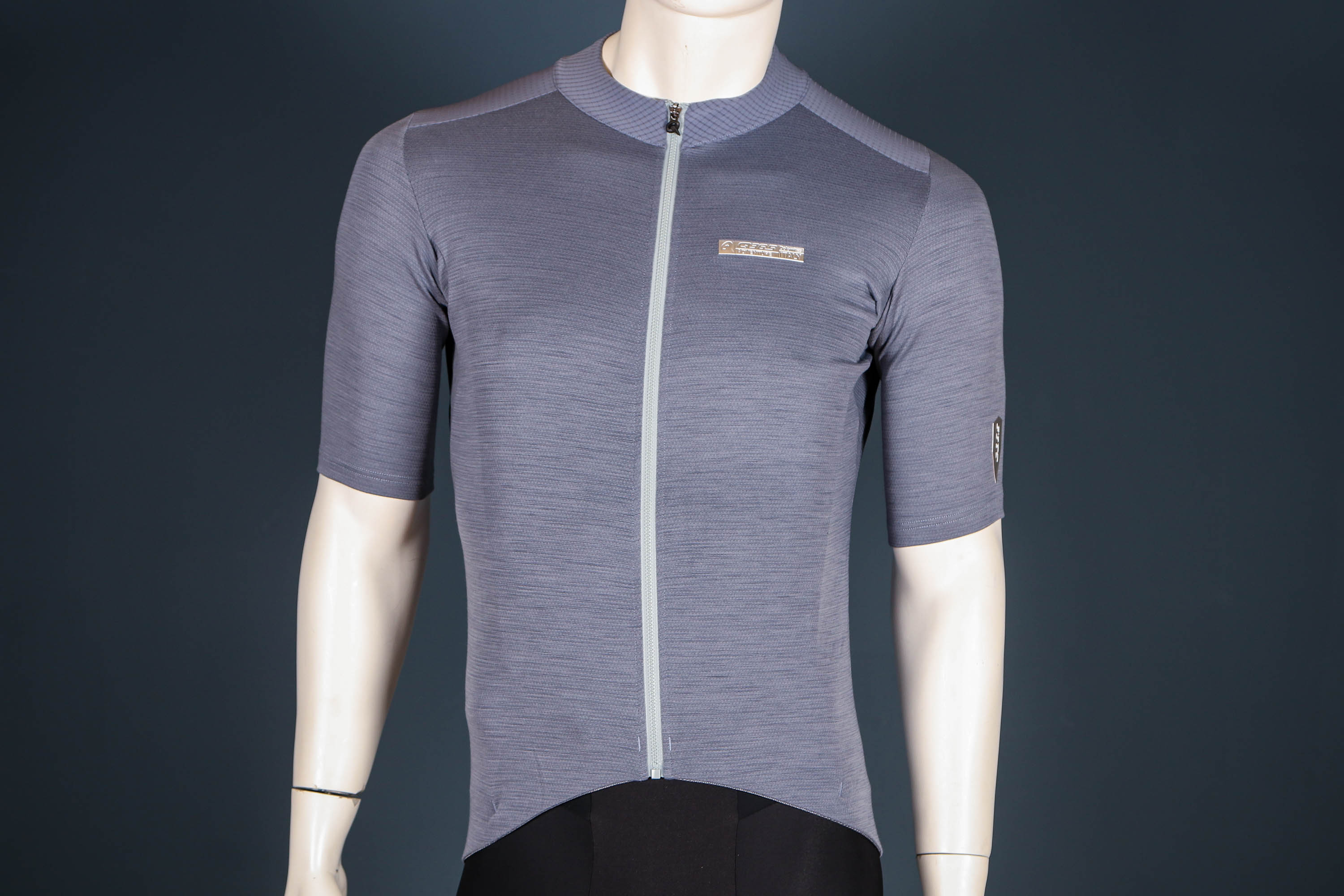 Q36.5 Adventure Tech Merino Jersey review - comfortable, relaxed jersey for all-day rides