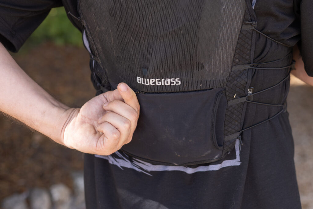 2026 bluegrass venture vest back zipped pocket