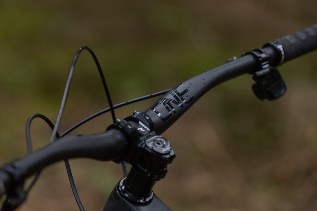 2026-revel-rascal-handlebar.jpg