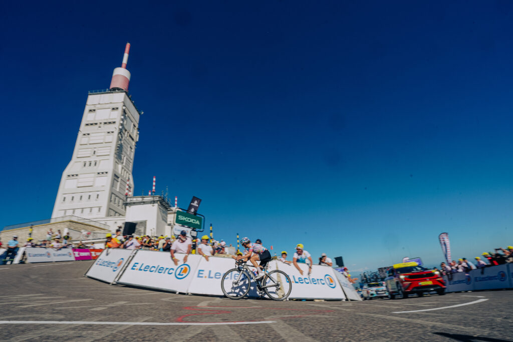 “You’re the strongest. I believe in you, you’re the queen”: How Kasia Niewiadoma pulled off the greatest ride in Tour de France Femmes history on Mont Ventoux