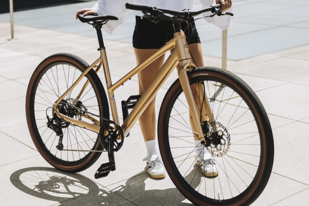 2027 Merida Speeder outdoors low top tube