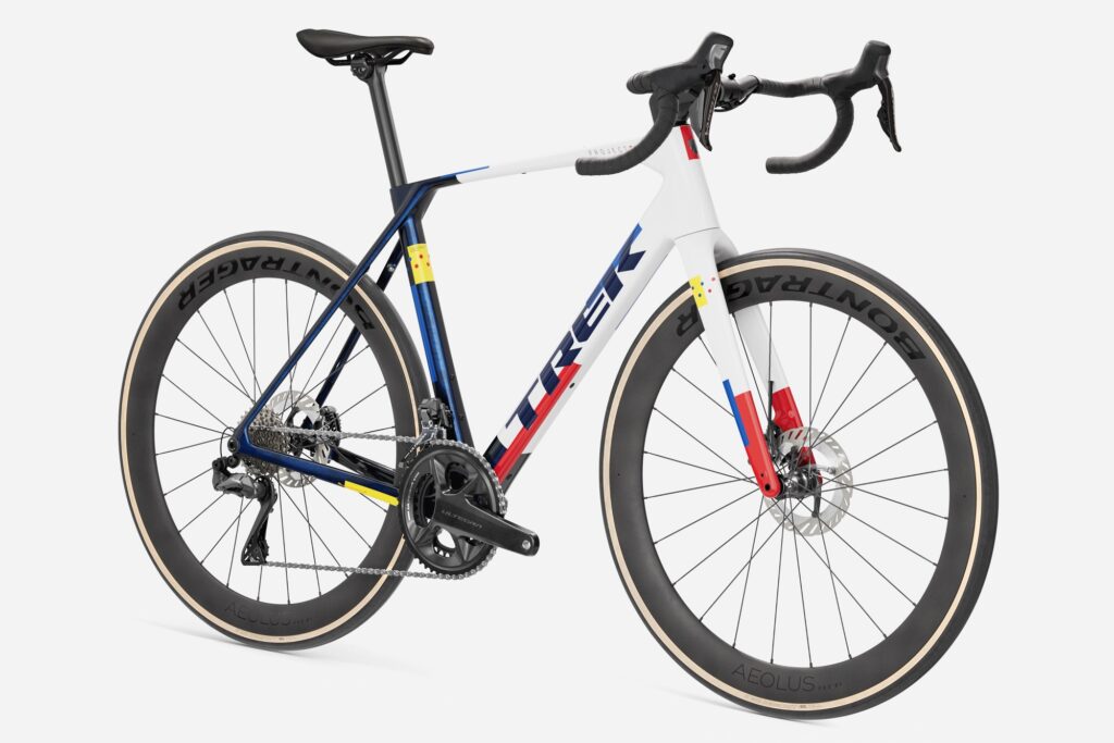 2027 Trek Domane SLR 7 studio - 1 (1)