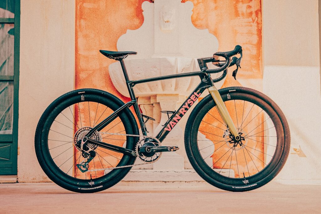2027 Van Rysel RCR-G Red AXS packshot