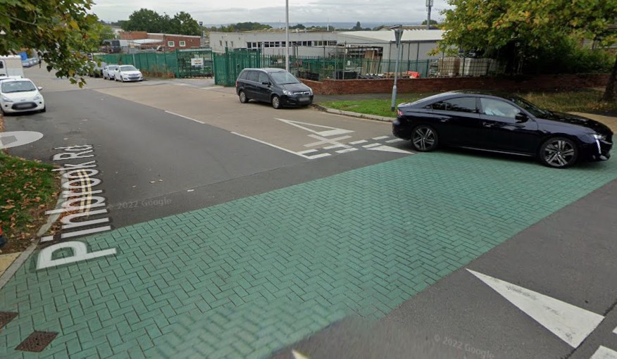 Approach into Pinbrook Road, Exeter