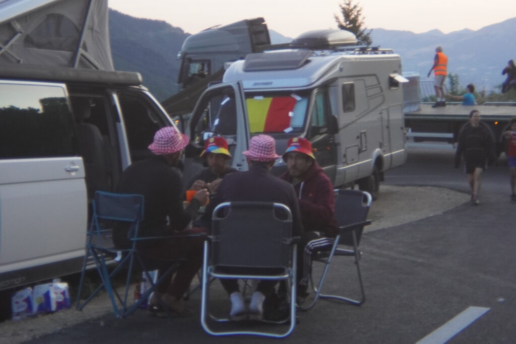 Riding to the Tour de France-8