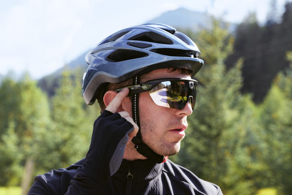 “The world’s first AI sports companion built into eyewear”: BleeqUp Rover wants to be your co-pilot