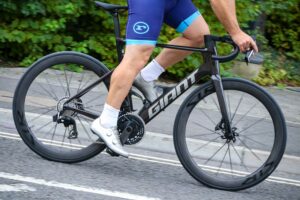 2026 Giant Propel Advanced Pro 0-AXS – riding 1