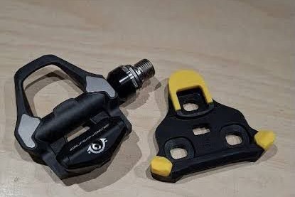 2027 Shimano Dura-Ace PD-R9300 pedal and yellow cleat - Handmade Weesp Insta post