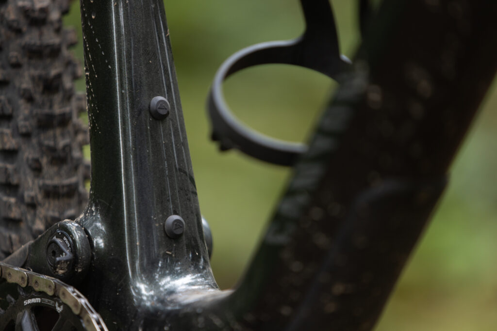 2026 canyon lux trail bottle mount