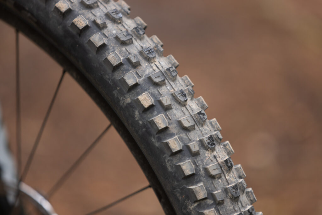 2026 canyon lux trail front tyre