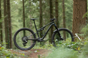 2026 canyon lux trail hero