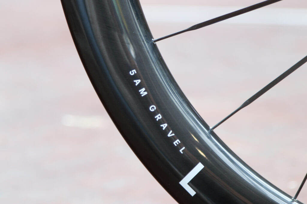 Hunt Limitless 5AM Gravel Wheels - Carbon Spoke-8