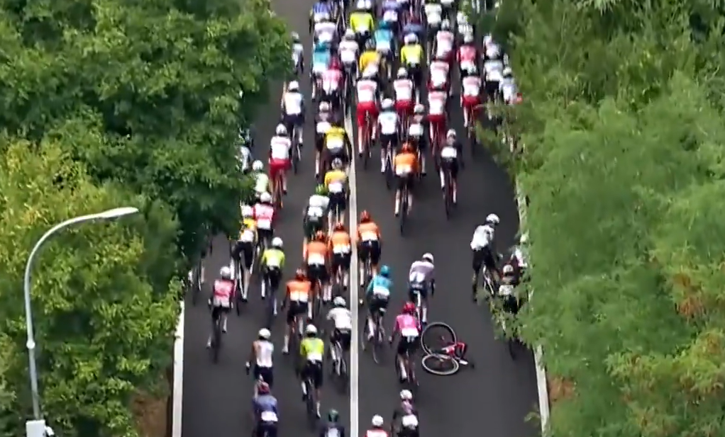 Peyton Burckel crashes during Giro d'Abruzzo