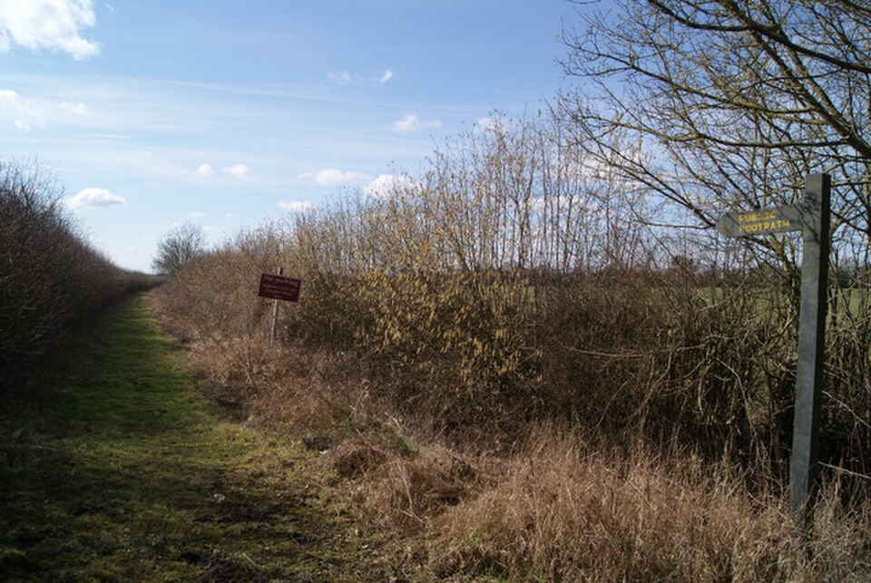 Public footpath on Off-Hall Road leading towards Green Road near Stansted Airport