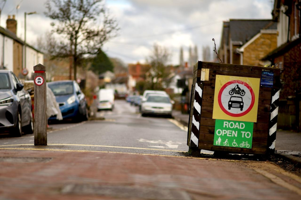Low Traffic Neighbourhoods cut pollution, reduce road traffic casualties, and support local shops, new research claims