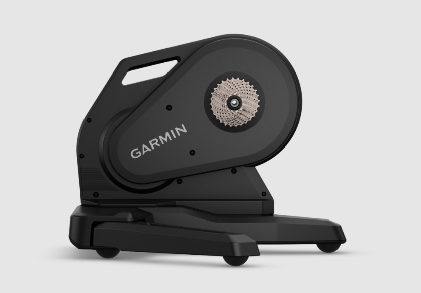 Tacx Nera side on with Shimano cassette