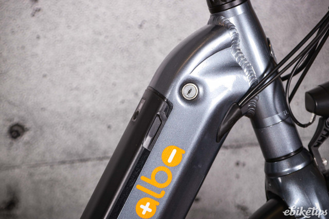 2022 Alba Fold X - battery lock.jpg