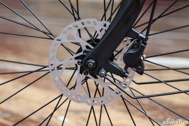 2023 Ado Air 28 - front disc brake.jpg