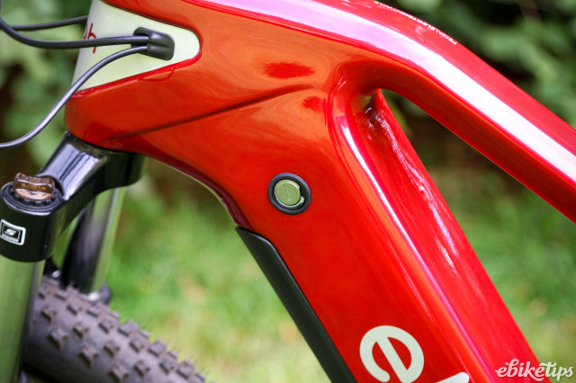 2023 Ebroh Jump Carbon - battery lock.jpg