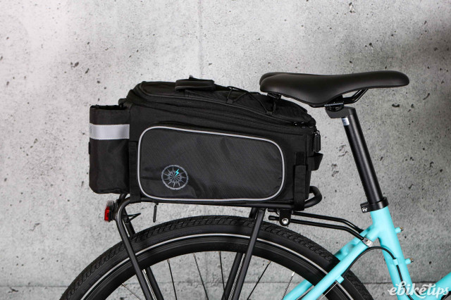 2023 Estarli e28.8 - rack and rack bag.jpg