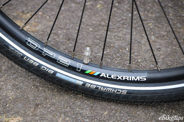 2023 Volt Infinity-Shimano STEPS e-bike - rim.jpg