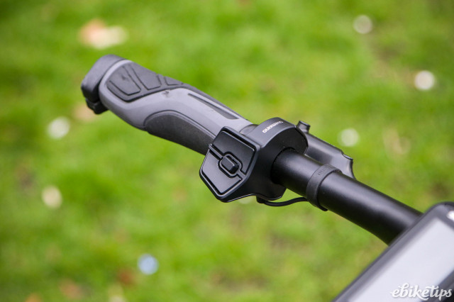 2023 Volt Infinity-Shimano STEPS e-bike - thumb controls.jpg