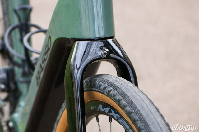2024 Basso Volta Sram Rival 2&times;12 ETAP AXS - fork clearance.jpg