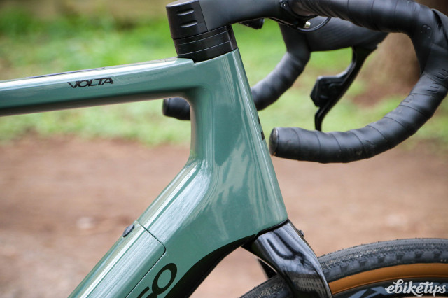2024 Basso Volta Sram Rival 2×12 ETAP AXS - head tube.jpg