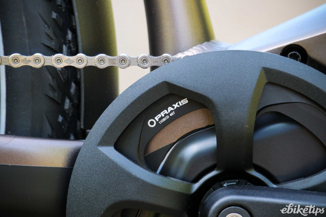 2024 Giant Explore E - crank detail.jpg