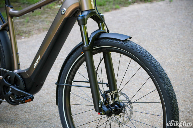 2024 Giant Explore E - fork.jpg