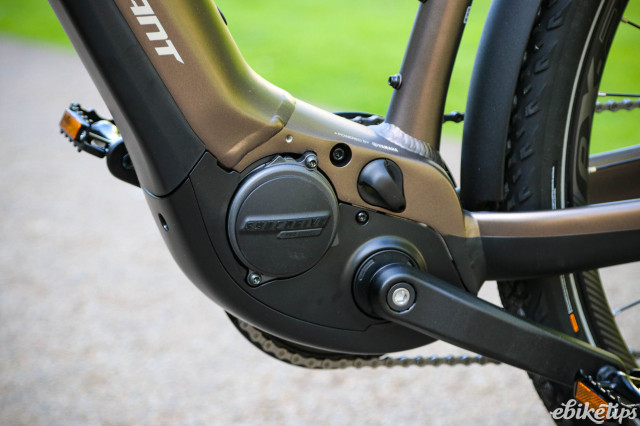 2024 Giant Explore E - motor.jpg