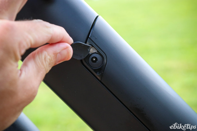 2024 Tenways CGO009 - charging port.jpg