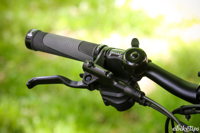 2024 ecobike Cargo - bar and brake lever.jpg