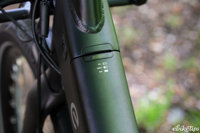 2024 ecobike Cargo - secondary battery power indicator.jpg