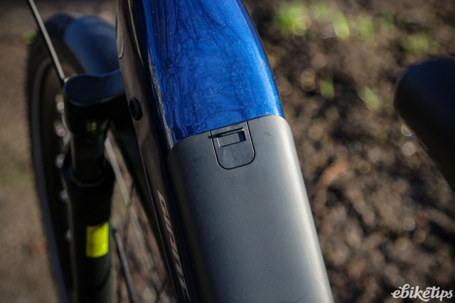 2025 Giant AnyTour E+ 3 - battery cover.jpg