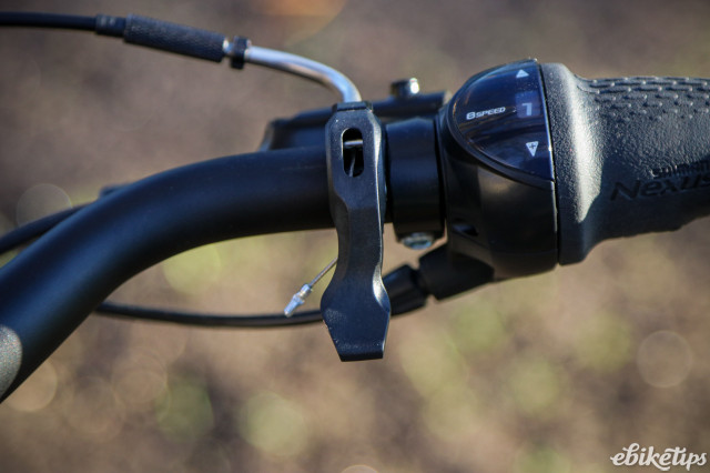 2025 Giant AnyTour E+ 3 - dropper post lever.jpg