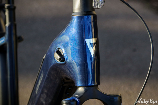2025 Giant AnyTour E+ 3 - head tube badge.jpg