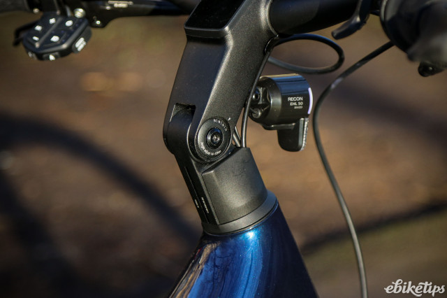 2025 Giant AnyTour E+ 3 - stem.jpg