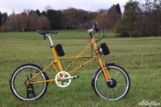 ARCC kit fitted to Moulton with extra batteyr holder.jpg