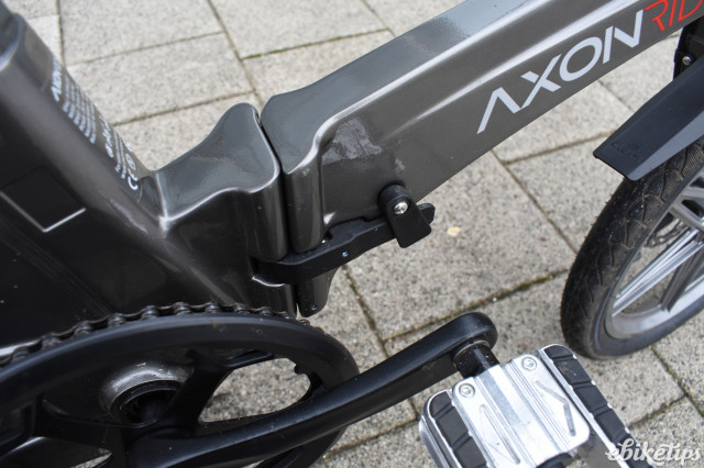 Axon Pro 7 hinge.JPG