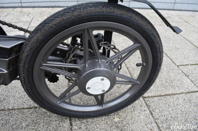 Axon Pro 7 rear wheel.JPG
